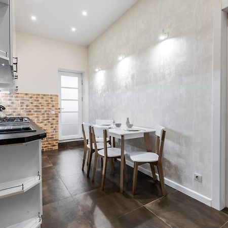 Inshiapartments On Grigorenko'S Square ลวีฟ ภายนอก รูปภาพ