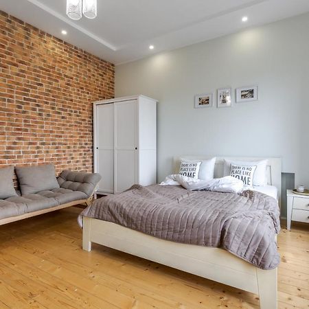 Inshiapartments On Grigorenko'S Square ลวีฟ ภายนอก รูปภาพ