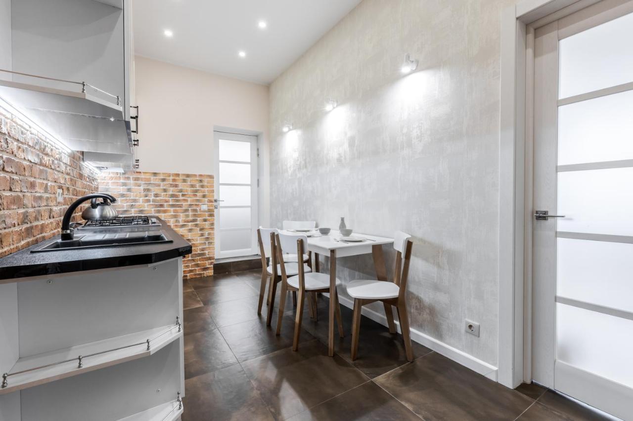 Inshiapartments On Grigorenko'S Square ลวีฟ ภายนอก รูปภาพ